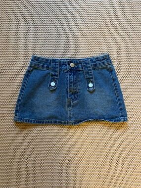 ✰ denim mini skirt with silver button details✰